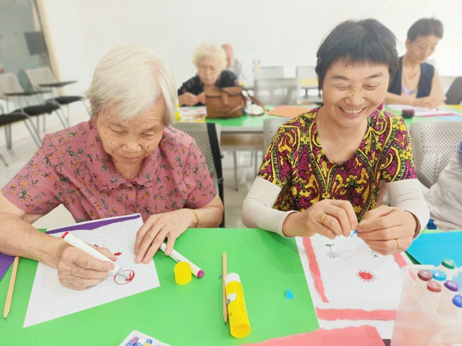 情绪百花园 —— 国宾社区老年人心理健康团辅